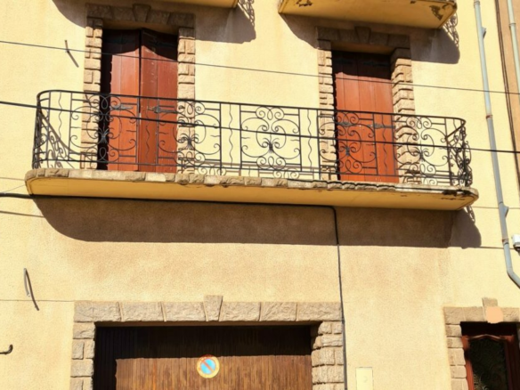 5-bedroom House In Agde, France (145 M²)