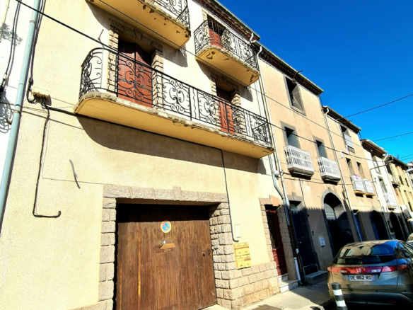 5-bedroom House In Agde, France (145 M²)