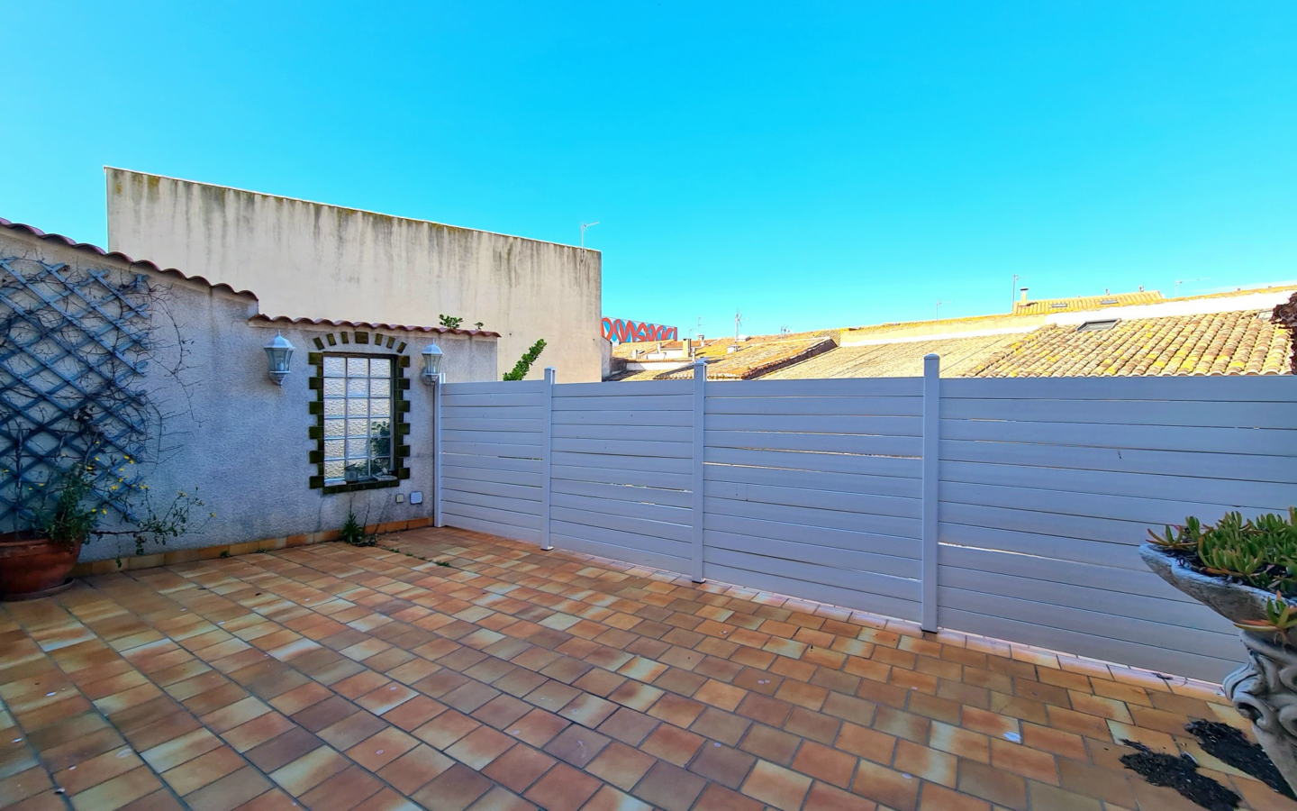 5-bedroom House In Agde, France (145 M²)