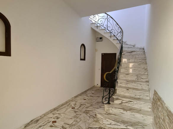 5-bedroom House In Agde, France (145 M²)
