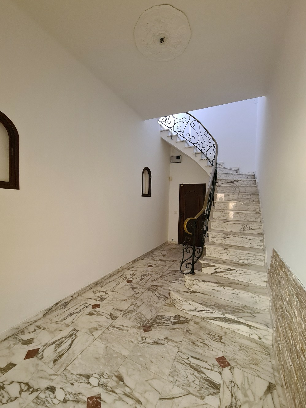 5-bedroom House In Agde, France (145 M²)