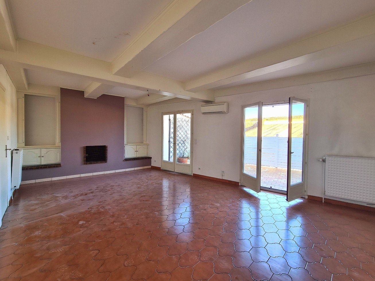 5-bedroom House In Agde, France (145 M²)