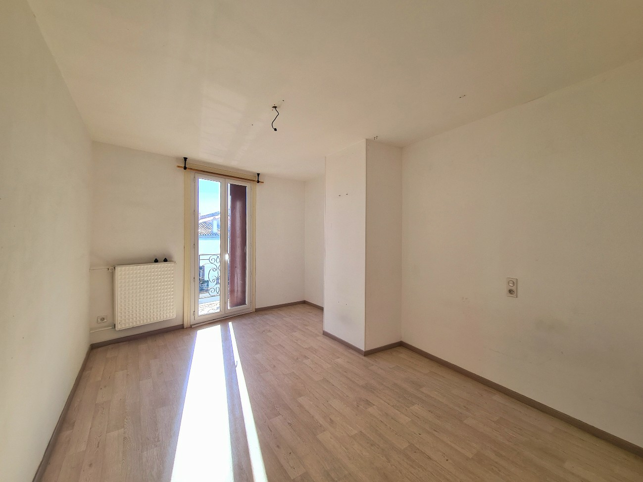 5-bedroom House In Agde, France (145 M²)