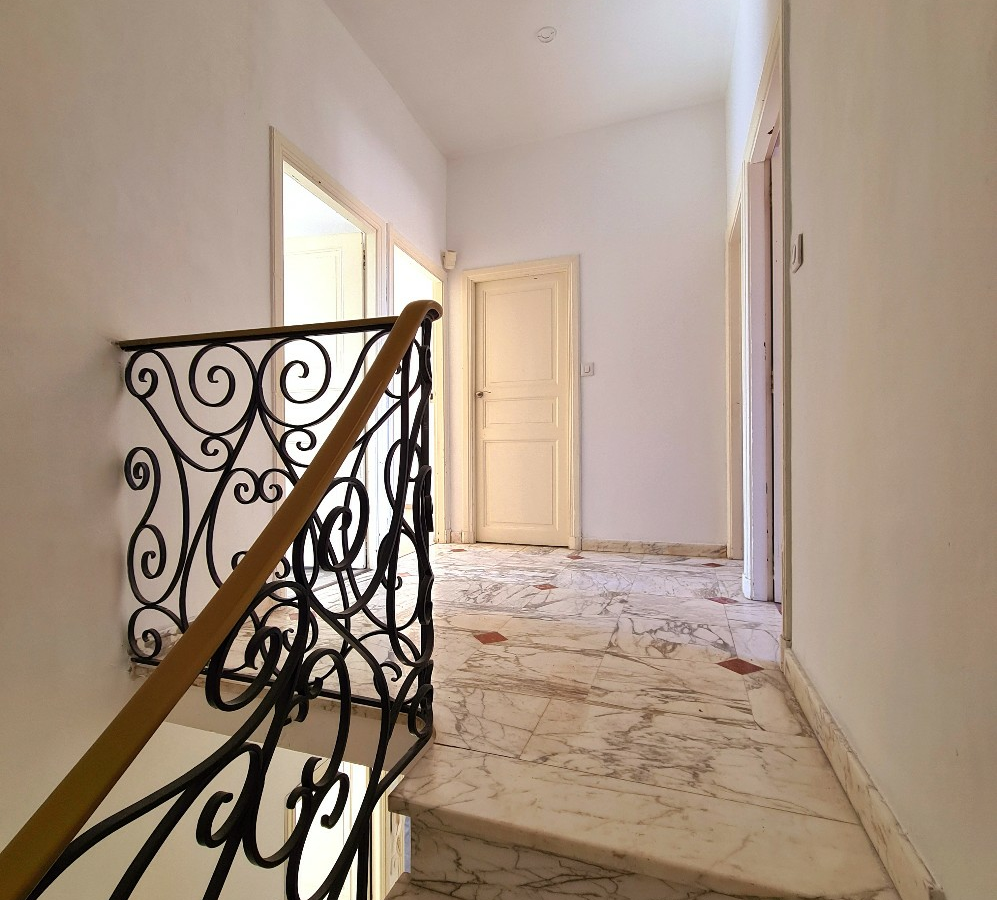 5-bedroom House In Agde, France (145 M²)