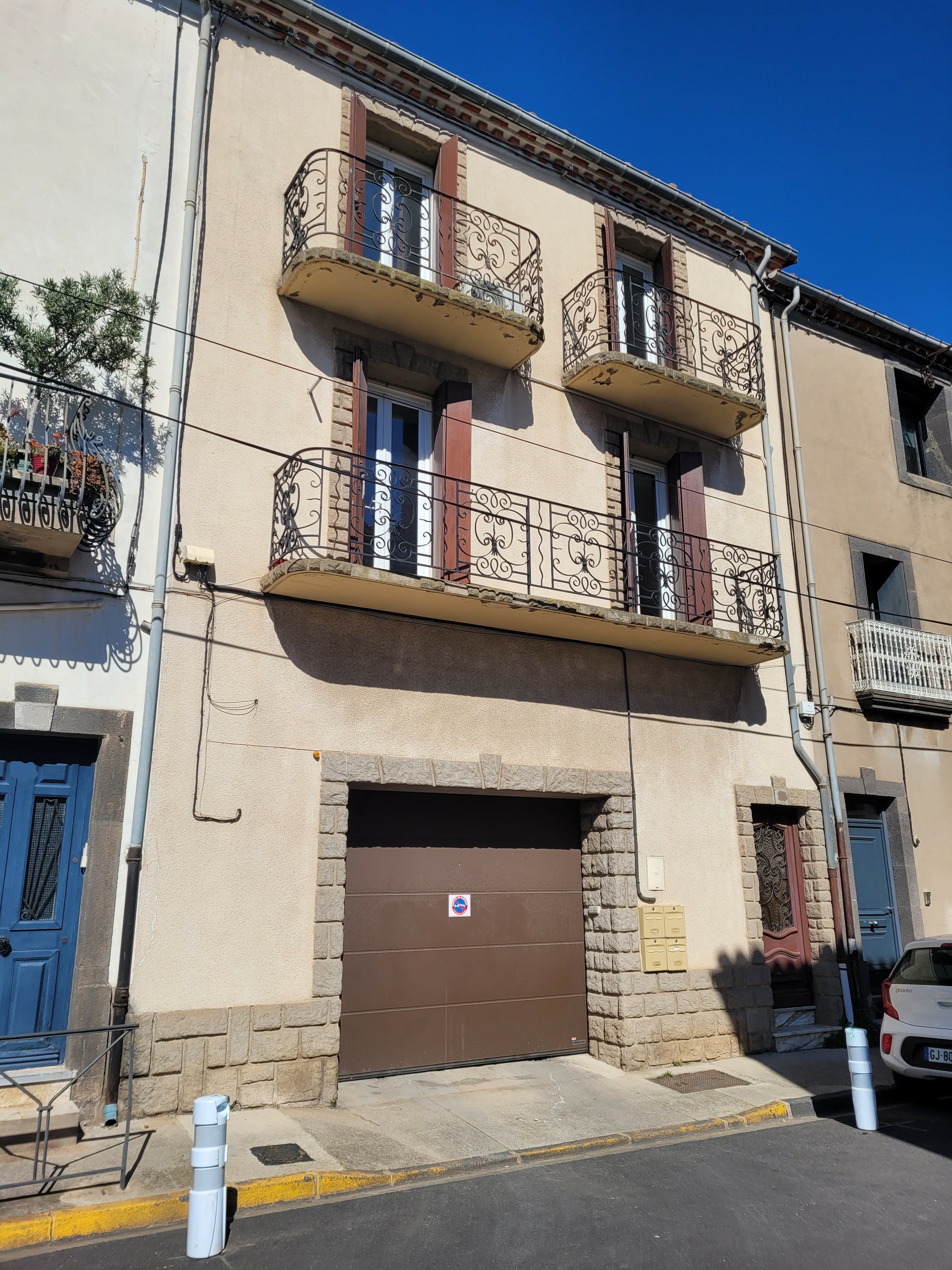 5-bedroom House In Agde, France (145 M²)