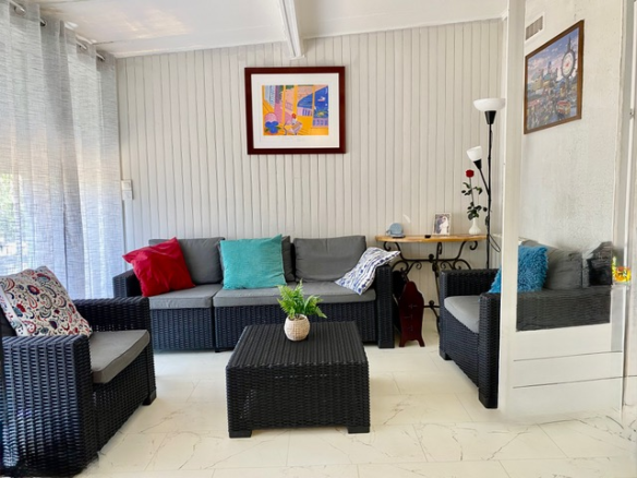 4-bedroom House In Agde, France (90 M²)