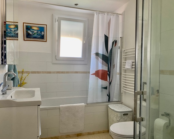 4-bedroom House In Agde, France (90 M²)