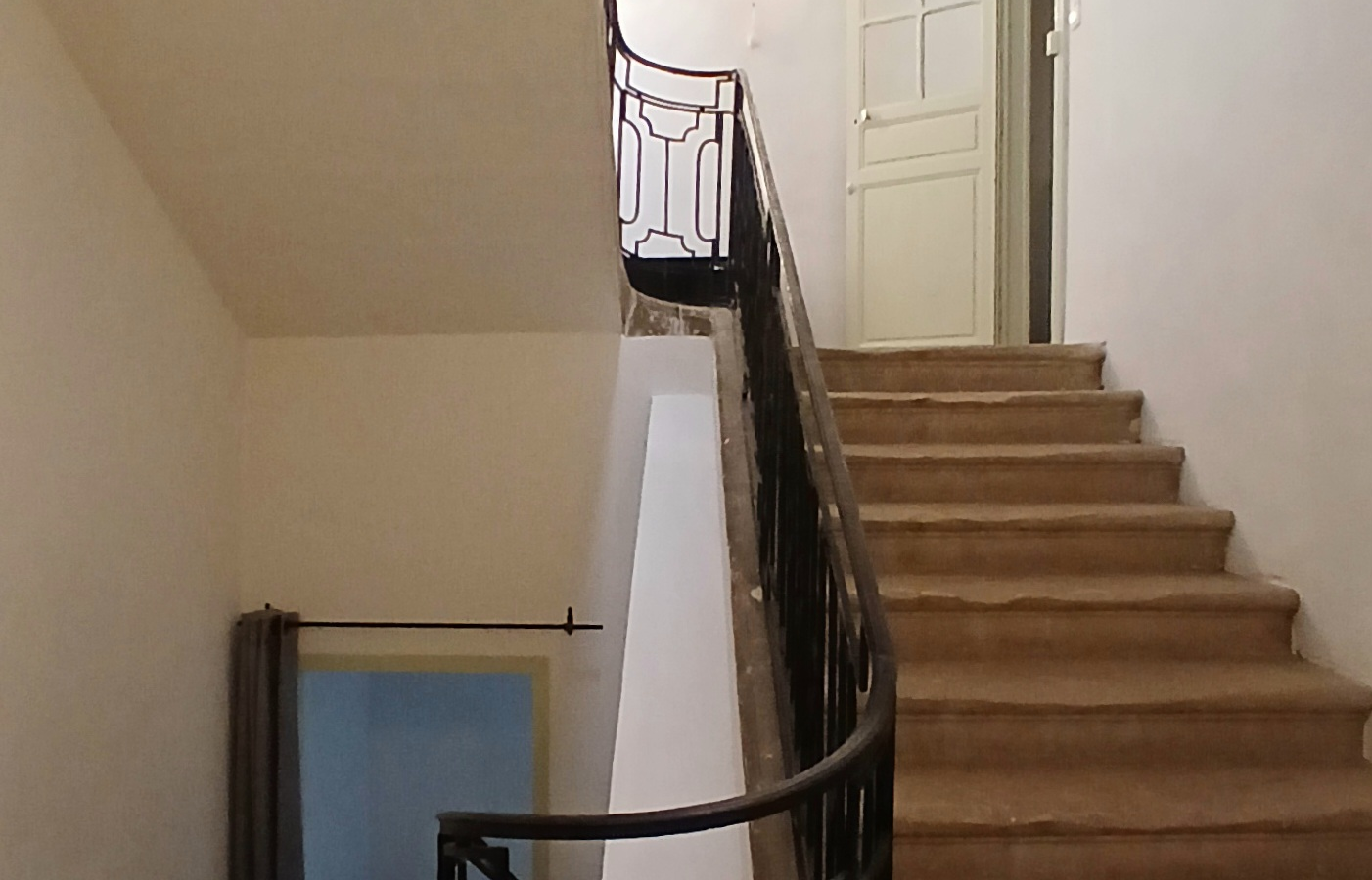 3-bedroom House In Pezenas, France (116 M²)