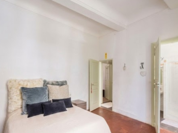 3-bedroom House In Pezenas, France (116 M²)