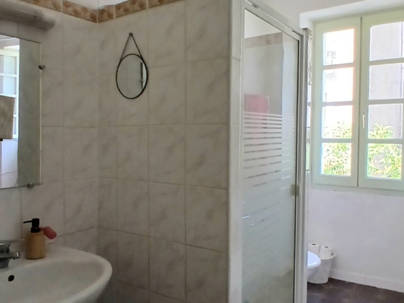 3-bedroom House In Pezenas, France (116 M²)