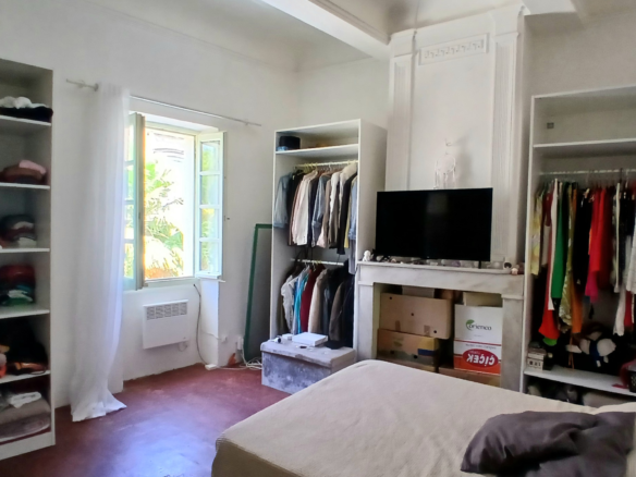 3-bedroom House In Pezenas, France (116 M²)