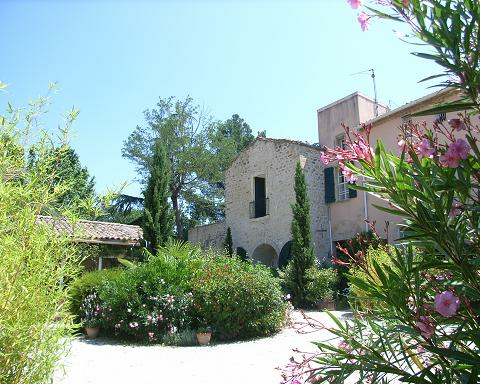 2-bedroom Apartment In Pezenas, France