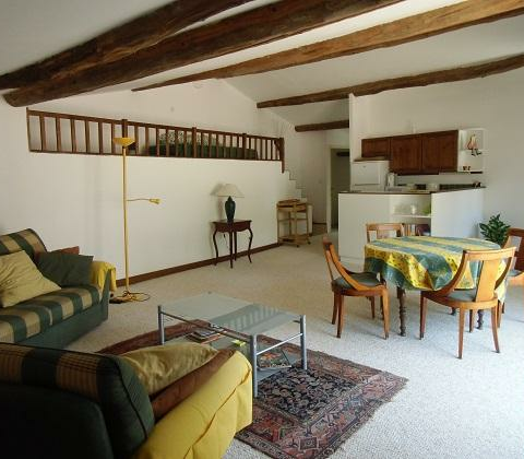 2-bedroom Apartment In Pezenas, France