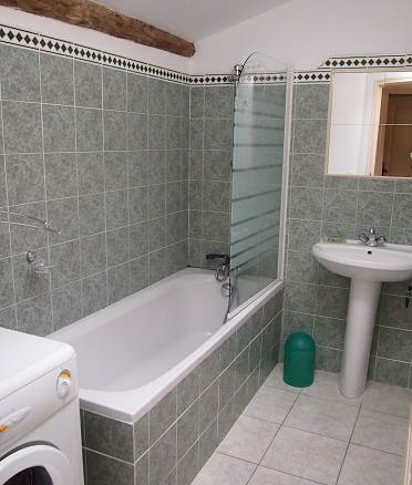 2-bedroom Apartment In Pezenas, France