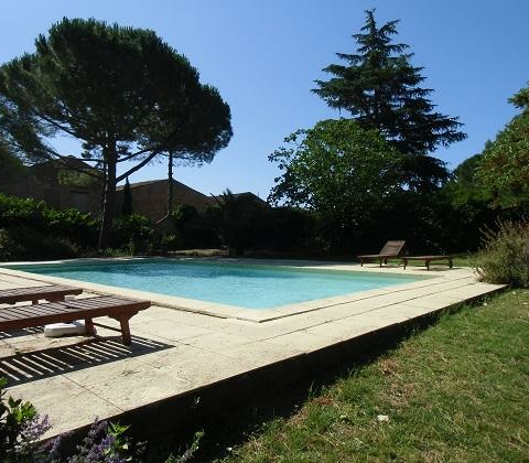 2-bedroom Apartment In Pezenas, France