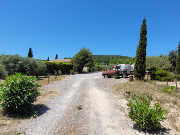 8-bedroom Detached House In Bize Minervois, France (319 M²)
