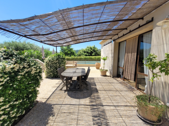 8-bedroom Detached House In Bize Minervois, France (319 M²)