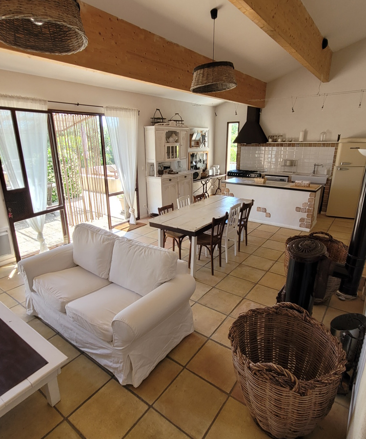 8-bedroom Detached House In Bize Minervois, France (319 M²)