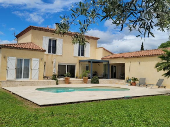 4-bedroom Detached House In Saint Genies De Fontedit, France (195 M²)