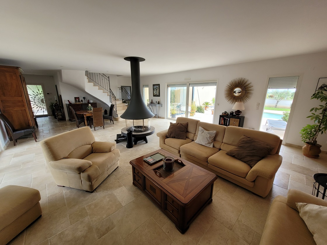 4-bedroom Detached House In Saint Genies De Fontedit, France (195 M²)