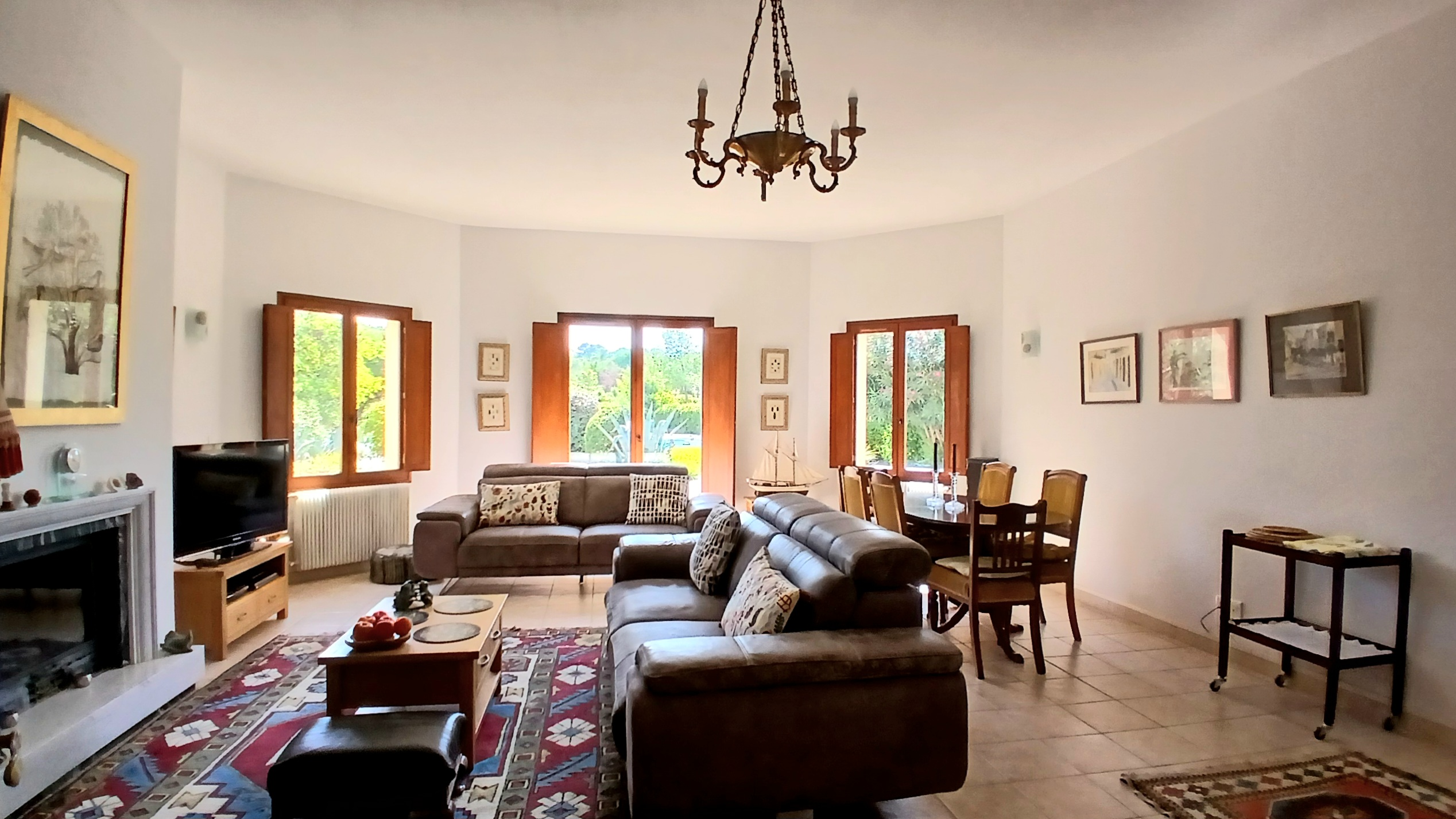 4-bedroom Detached House In Badens, France (190 M²)