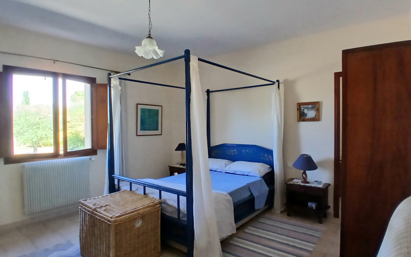 4-bedroom Detached House In Badens, France (190 M²)