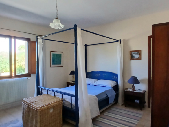 4-bedroom Detached House In Badens, France (190 M²)
