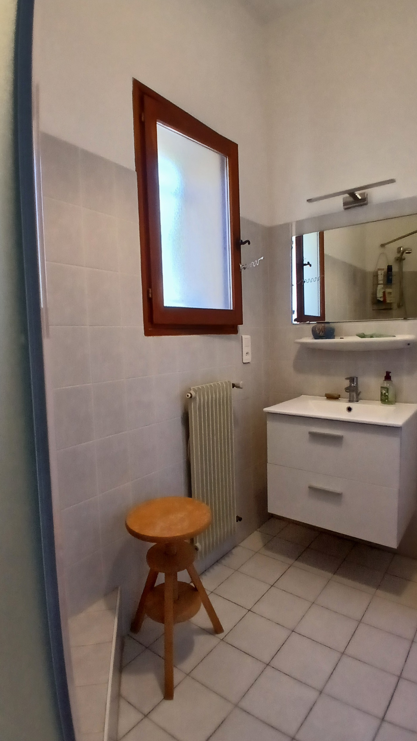 4-bedroom Detached House In Badens, France (190 M²)