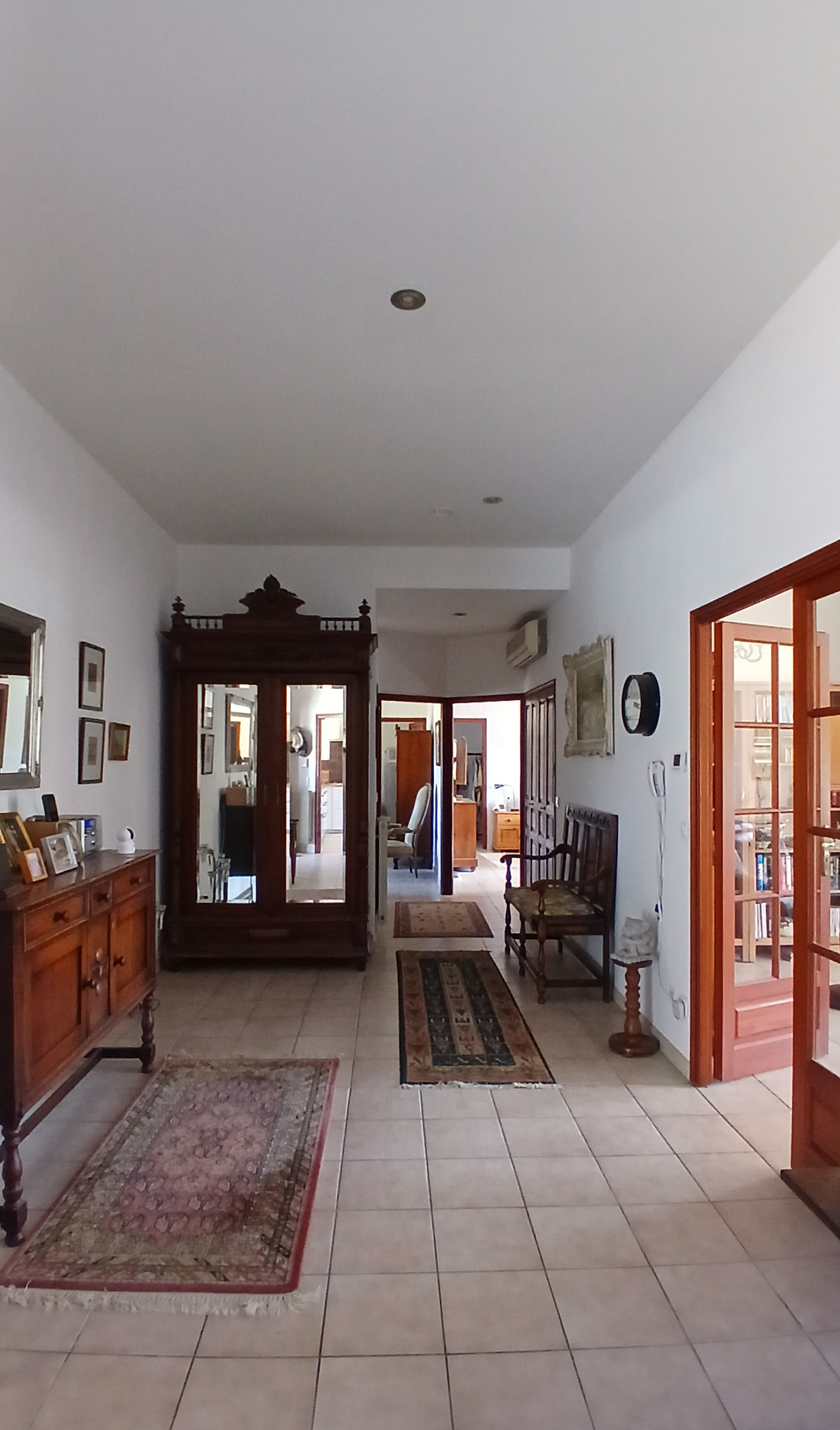 4-bedroom Detached House In Badens, France (190 M²)