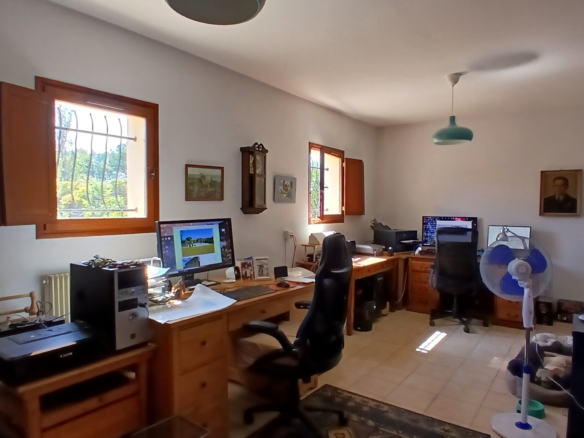 4-bedroom Detached House In Badens, France (190 M²)