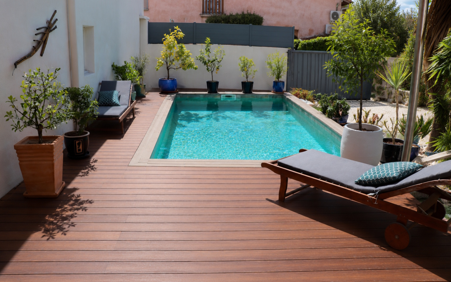 4-bedroom House In Bassan, France (170 M²)