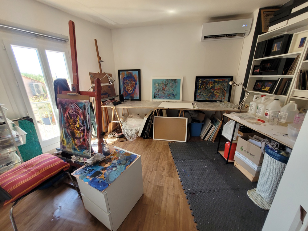 4-bedroom House In Bassan, France (170 M²)