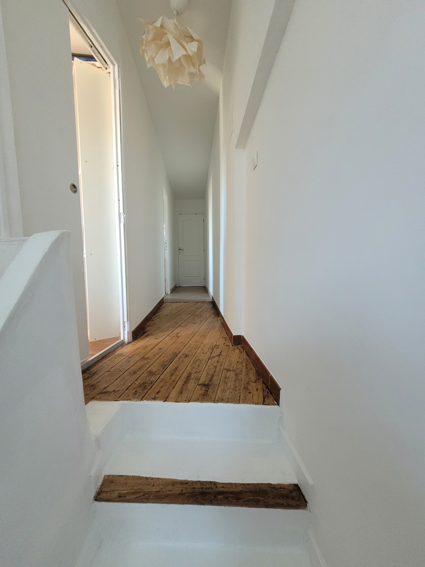4-bedroom House In Bassan, France (170 M²)