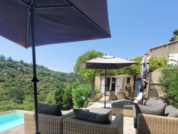 3-bedroom Detached House In Bedarieux, France (75 M²)