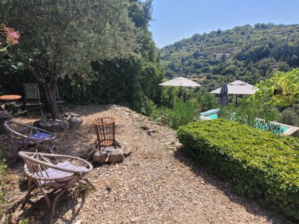 3-bedroom Detached House In Bedarieux, France (75 M²)
