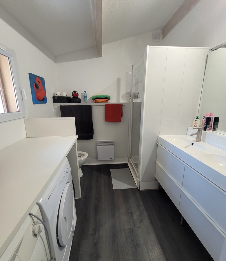 3-bedroom Detached House In Bedarieux, France (75 M²)