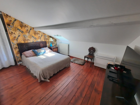 3-bedroom Detached House In Herepian, France (148 M²)