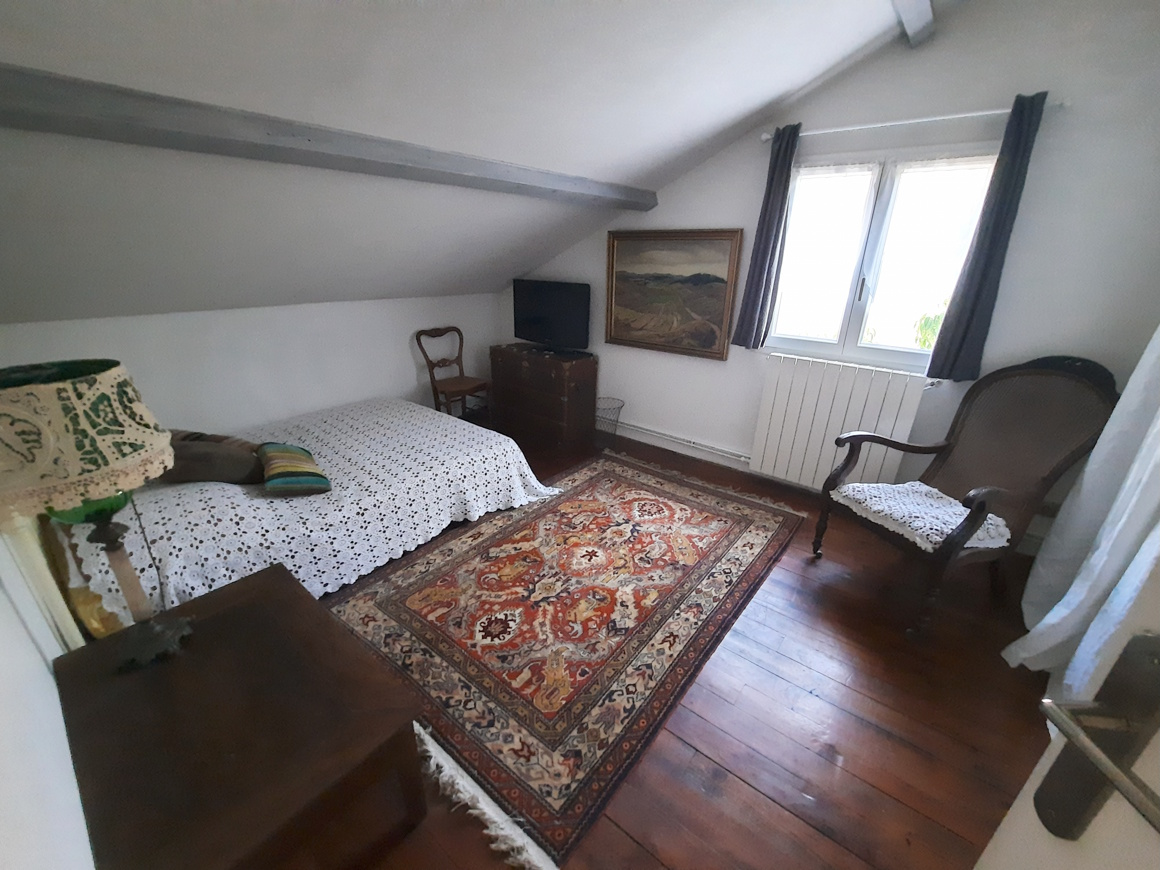 3-bedroom Detached House In Herepian, France (148 M²)