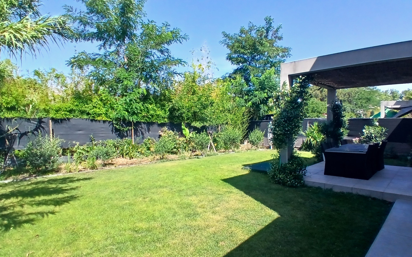 3-bedroom Detached House In Beziers, France (106 M²)