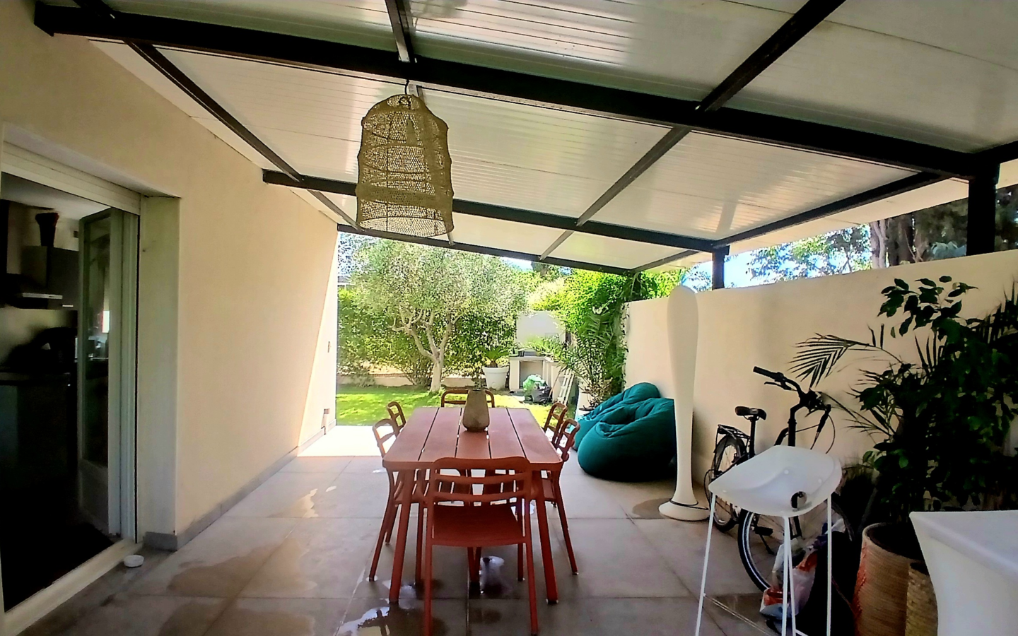 3-bedroom Detached House In Beziers, France (106 M²)
