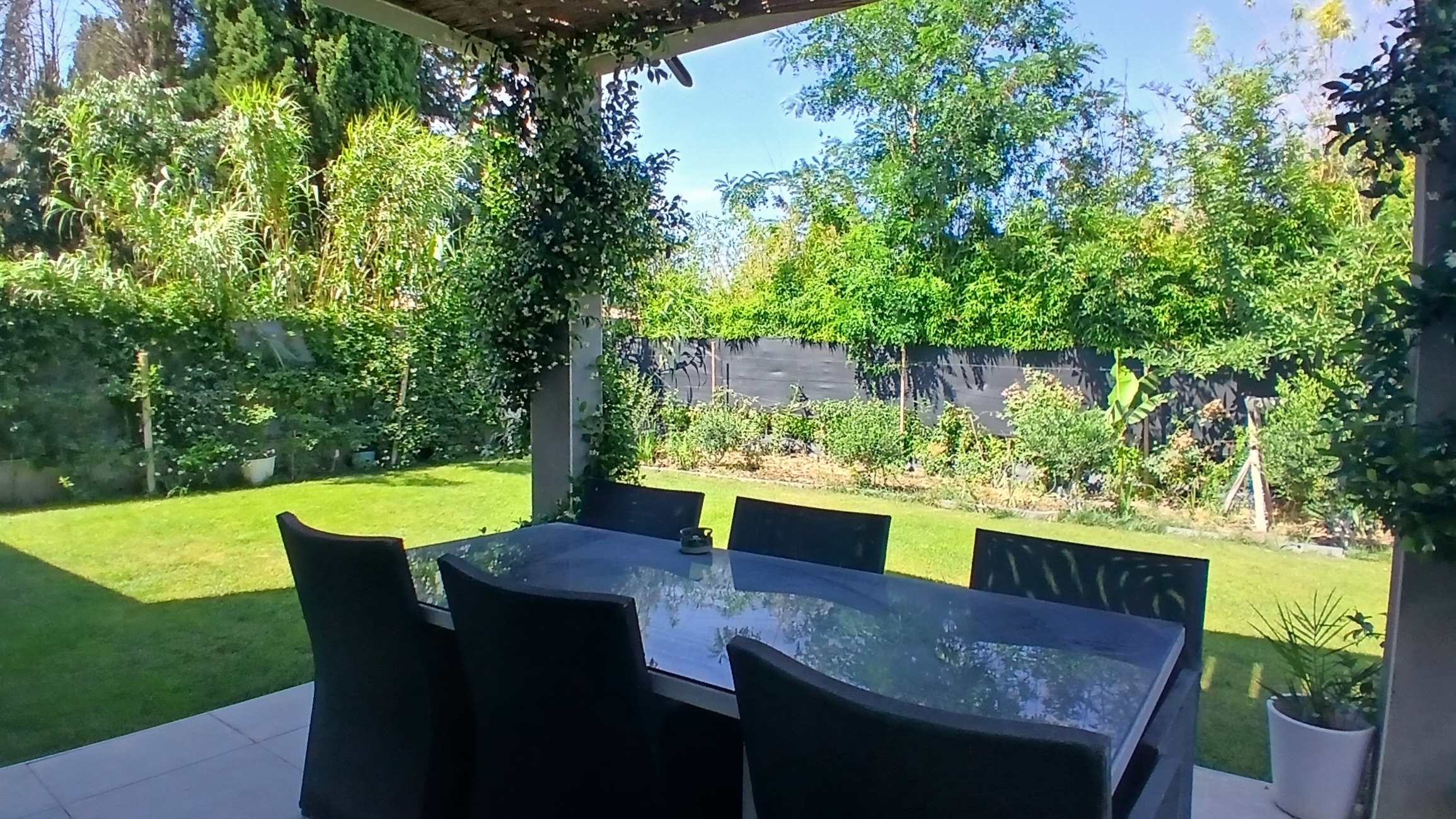 3-bedroom Detached House In Beziers, France (106 M²)
