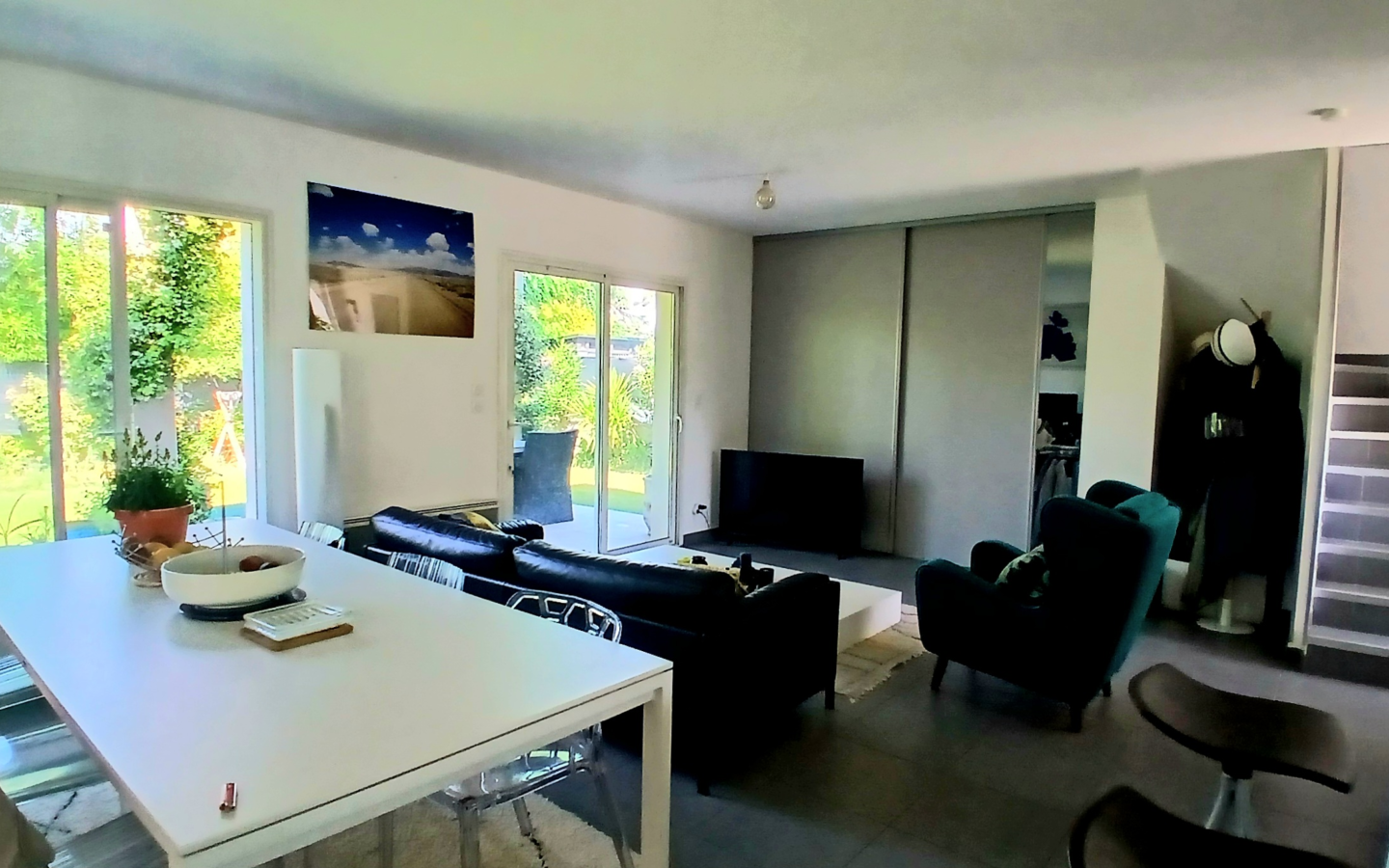 3-bedroom Detached House In Beziers, France (106 M²)