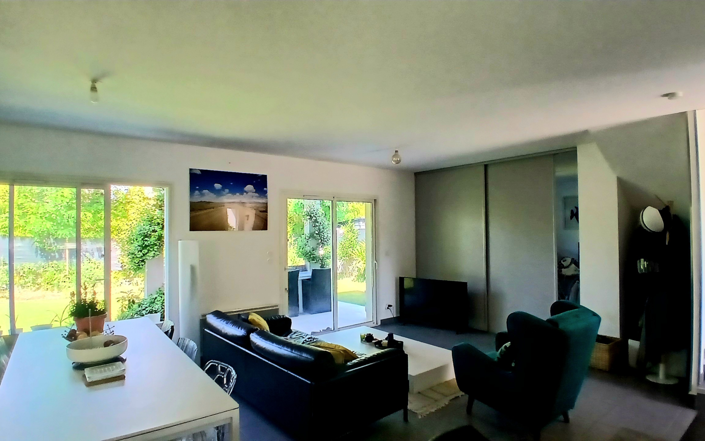 3-bedroom Detached House In Beziers, France (106 M²)