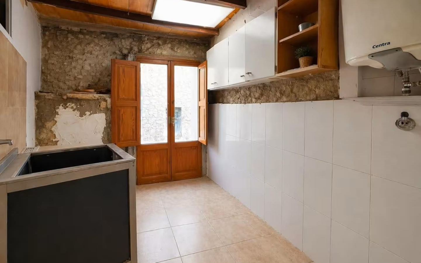 3-bedroom Village House In Búger, Spain (130 M²)