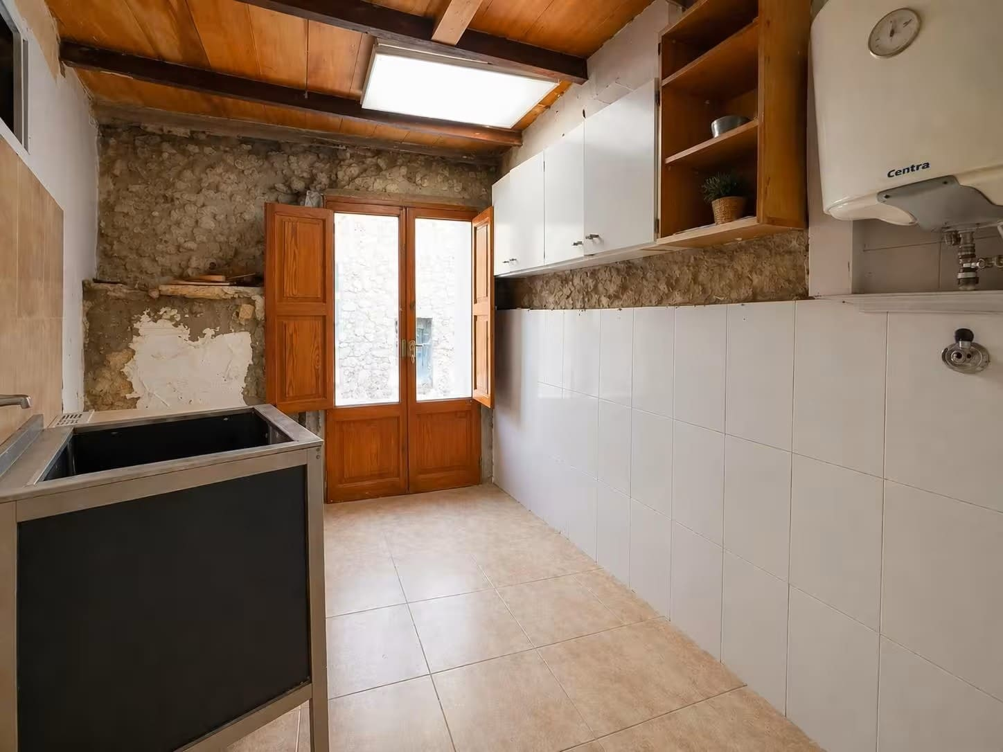 3-bedroom Village House In Búger, Spain (130 M²)