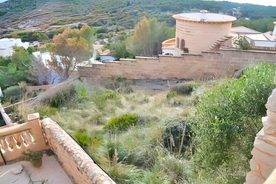 Land In Capdepera, Spain (812 M² Plot)