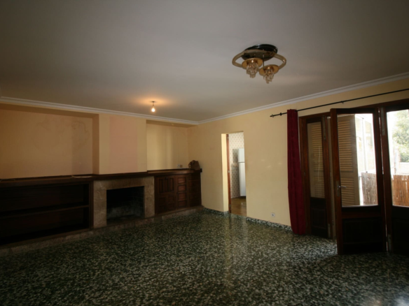 5-bedroom Village House In Pollensa, Spain (373 M²)