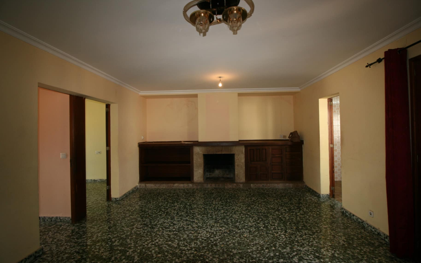 5-bedroom Village House In Pollensa, Spain (373 M²)