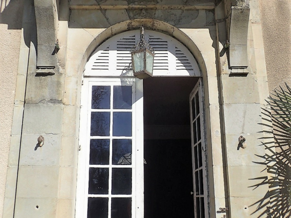 13-bedroom Property In Carcassonne, France (1.260 M²)