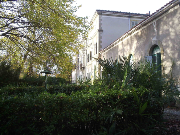 13-bedroom Property In Carcassonne, France (1.260 M²)